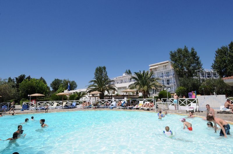 Grand Blue Hotel Erétria Exterior photo